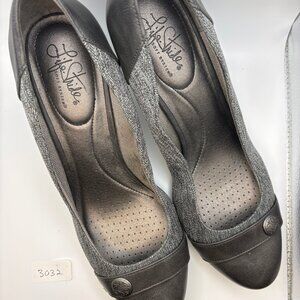 LifeStride Charcoal Gray Herringbone Pumps Size 11 in EUC/Like New condition
